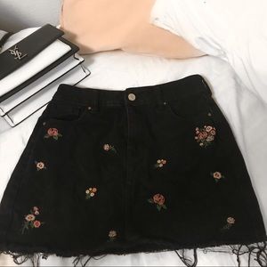 KENDALL&KYLIE FLORAL JEAN SKIRT